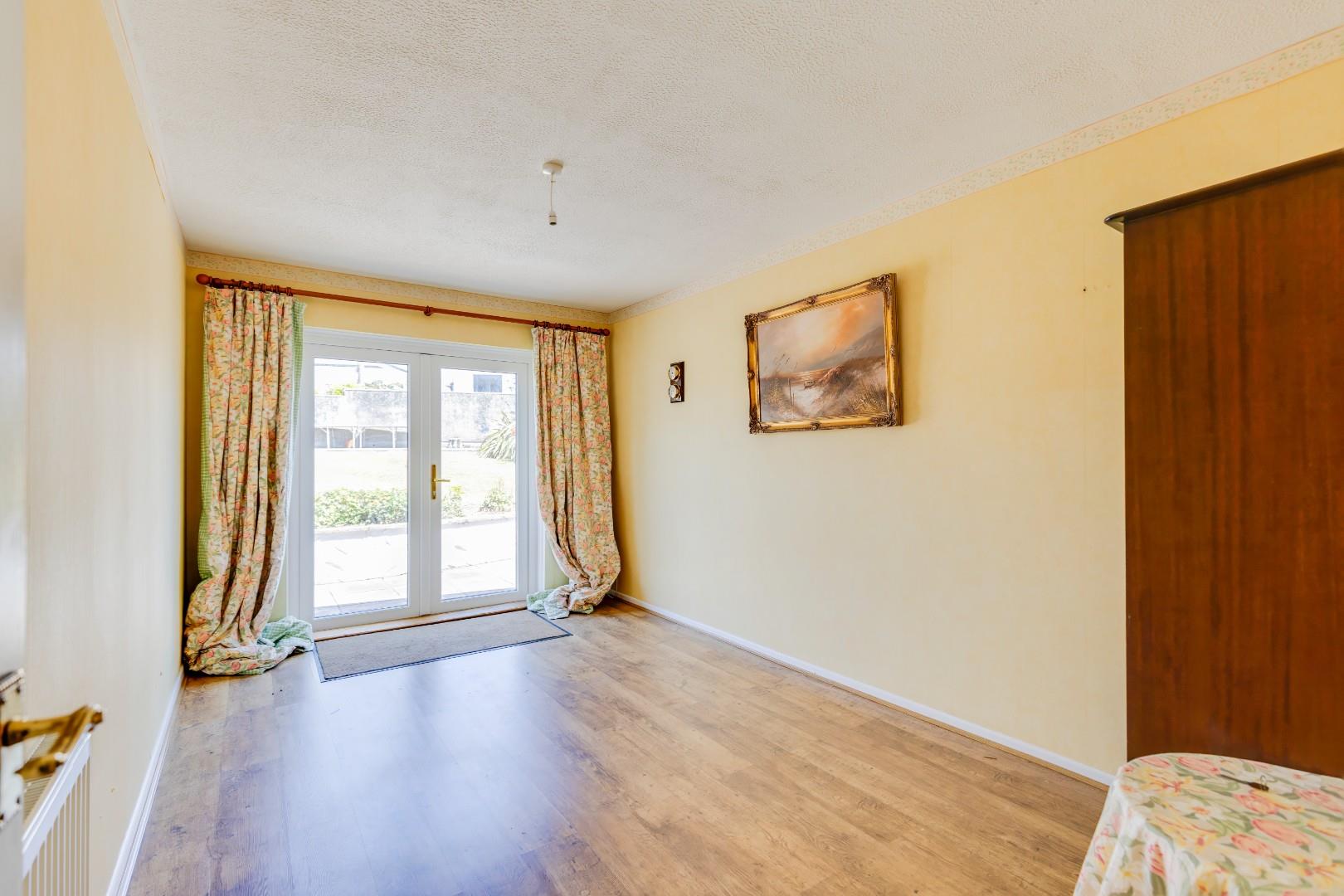 27 Marine Drive, Ogmore-By-Sea, Vale of Glamorgan, CF32 0PJ